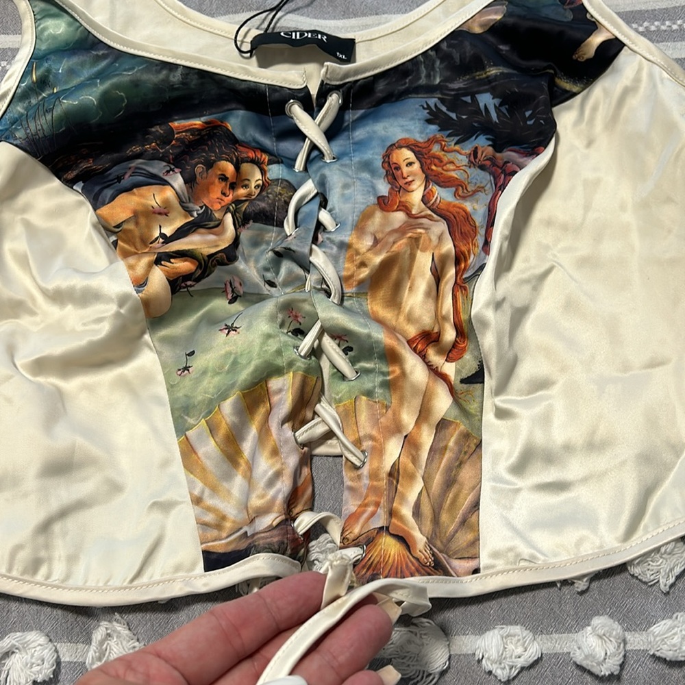 Crop top - Picture 2 of 4